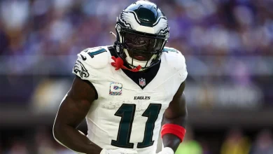 Report: Eagles will get a 2028 first-round pick from the Patriots for A.J. Brown