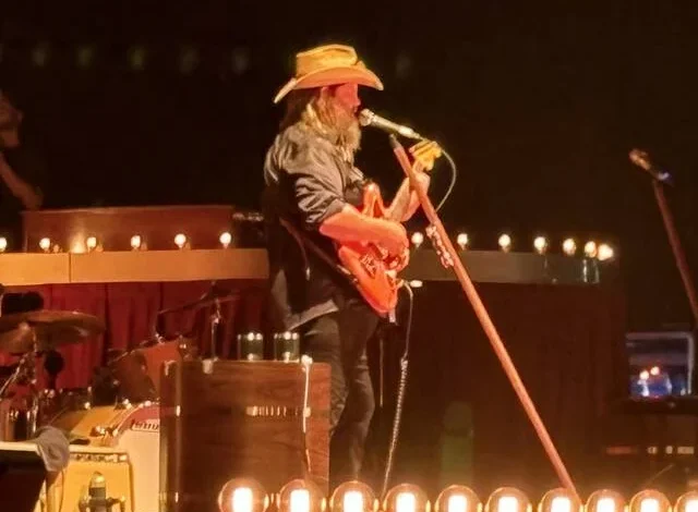 Review: Chris Stapleton brings sweetness and heat to Star Lake
