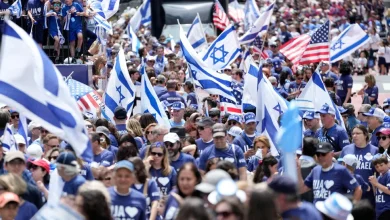 Right-Wing Officials’ Appearance at Israel Day Parade Leads to Backlash