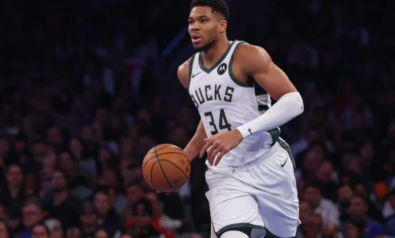 Rival Teams Call Bucks' Asking Price For Giannis 'Unrealistic'