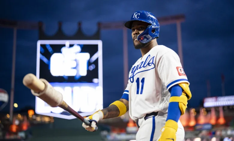 Royals Place Maikel Garcia On Injured List