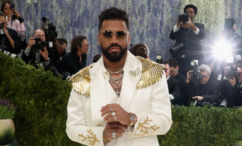 Russell Wilson picks TV over continuing his playing career
