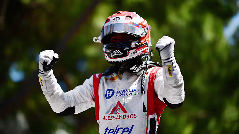 SPRINT RACE: León dominates in lights-to-flag victory in Monte Carlo