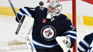 Sabres discussing deal for Jets star goalie Connor Hellebuyck