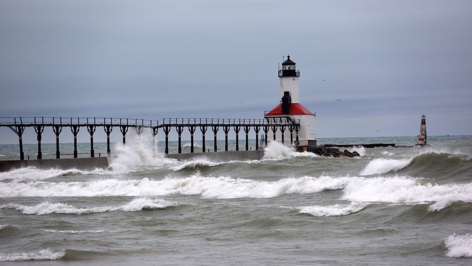 Search suspended for child missing in Lake Michigan due to 'hazardous conditions'