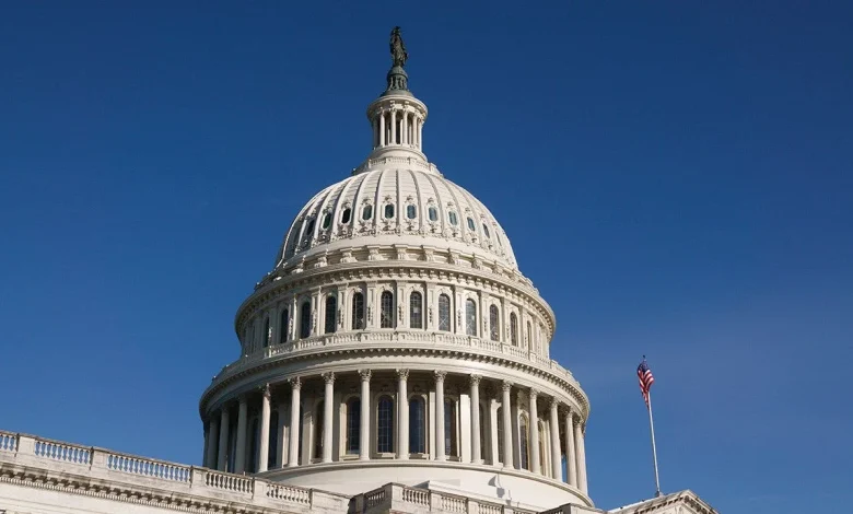 Senate Commerce Committee advances bipartisan bill to overhaul NIL rules
