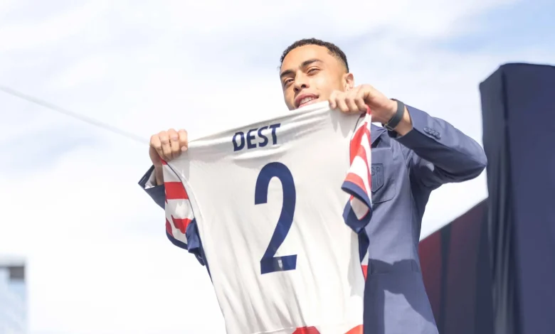 Sergiño Dest también tiene una cláusula de rescisión: el PSV deberá pagar esa cantidad para que se vaya