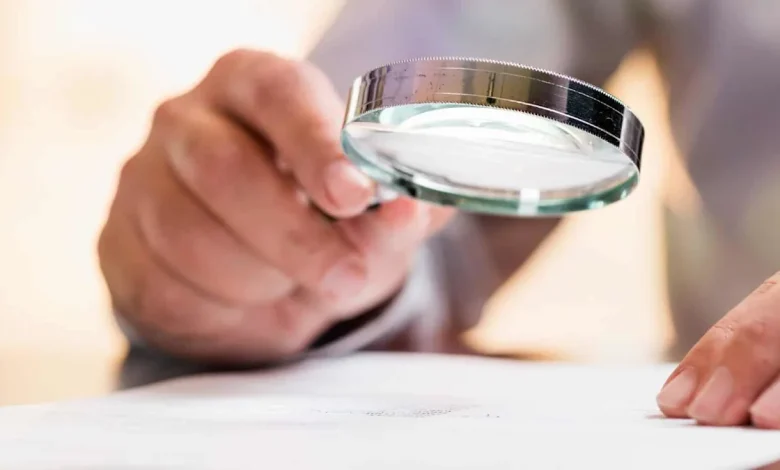 Should I invest in the FTSE 100 or FTSE 250?
