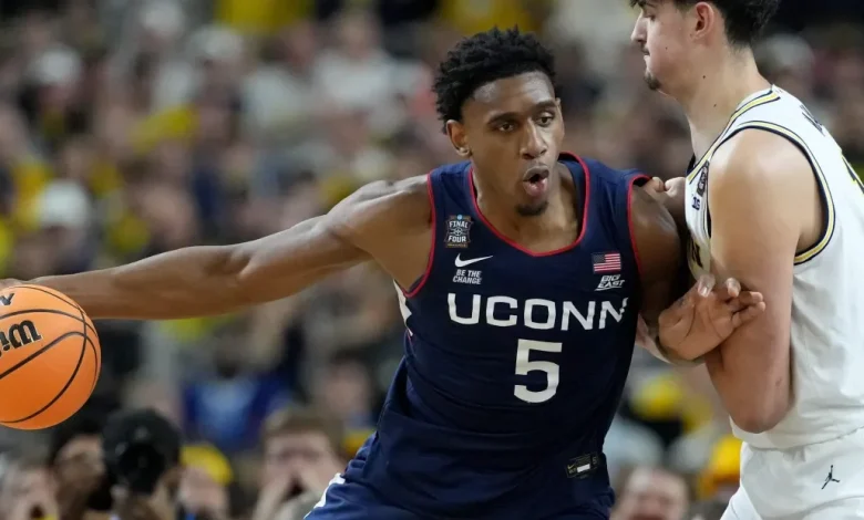 Spurs receive 26th pick from Nuggets, select Tarris Reed
