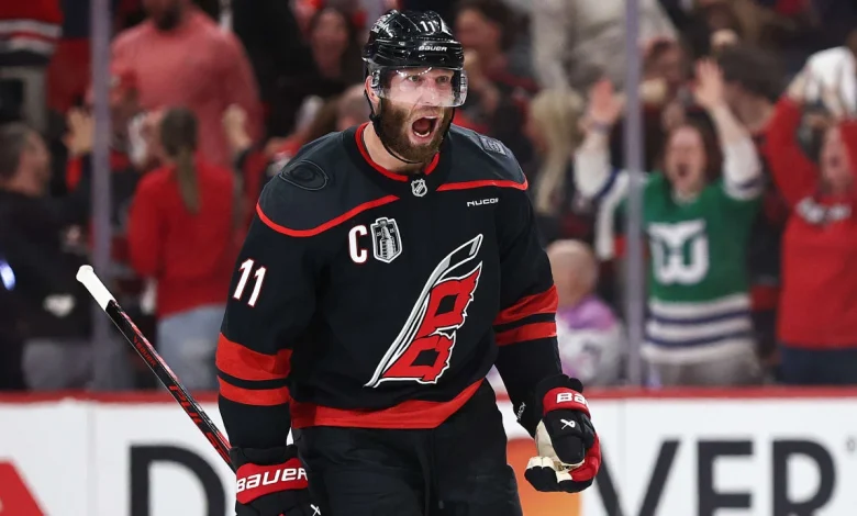 Staal looking to follow brother's footsteps by winning Cup with Hurricanes