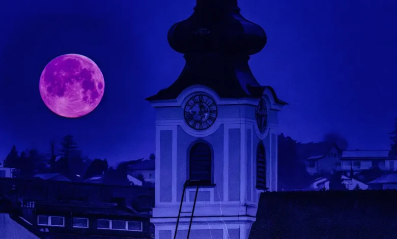 Strawberry Moon will soon light up the night sky. When to look up