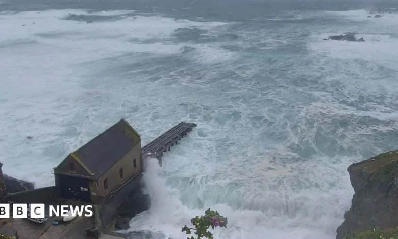 Strong winds warning for Cornwall and coastal Devon