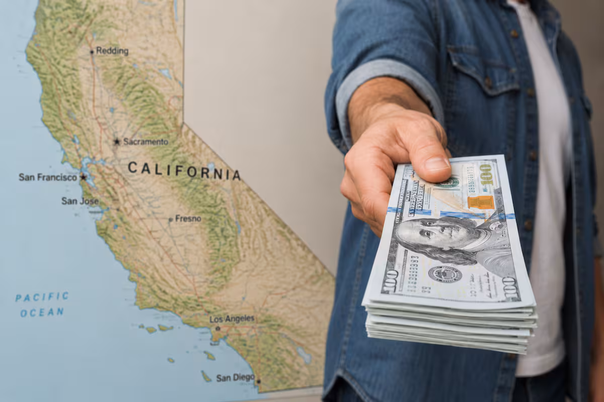 Sube el salario mínimo en California: a cuánto llegará y dónde se aplicará en julio 2026