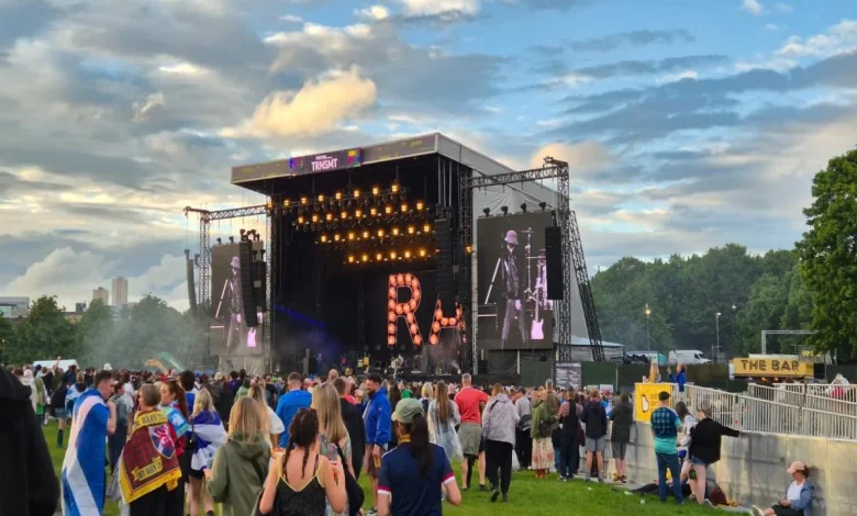 TRNSMT headliner Richard Ashcroft dedicates song to Scottish footballing heroes