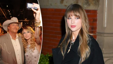 Taylor Swift's Alan Jackson tribute met with cheers and apparent boos at concert