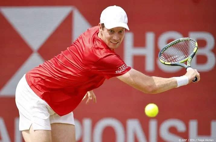 Tennisser Van de Zandschulp naar tweede ronde op Queen's