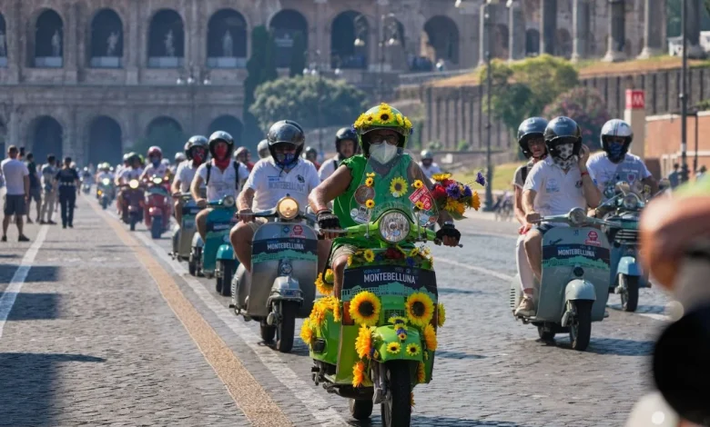 Thousands of Vespas Have Descended Upon Rome
