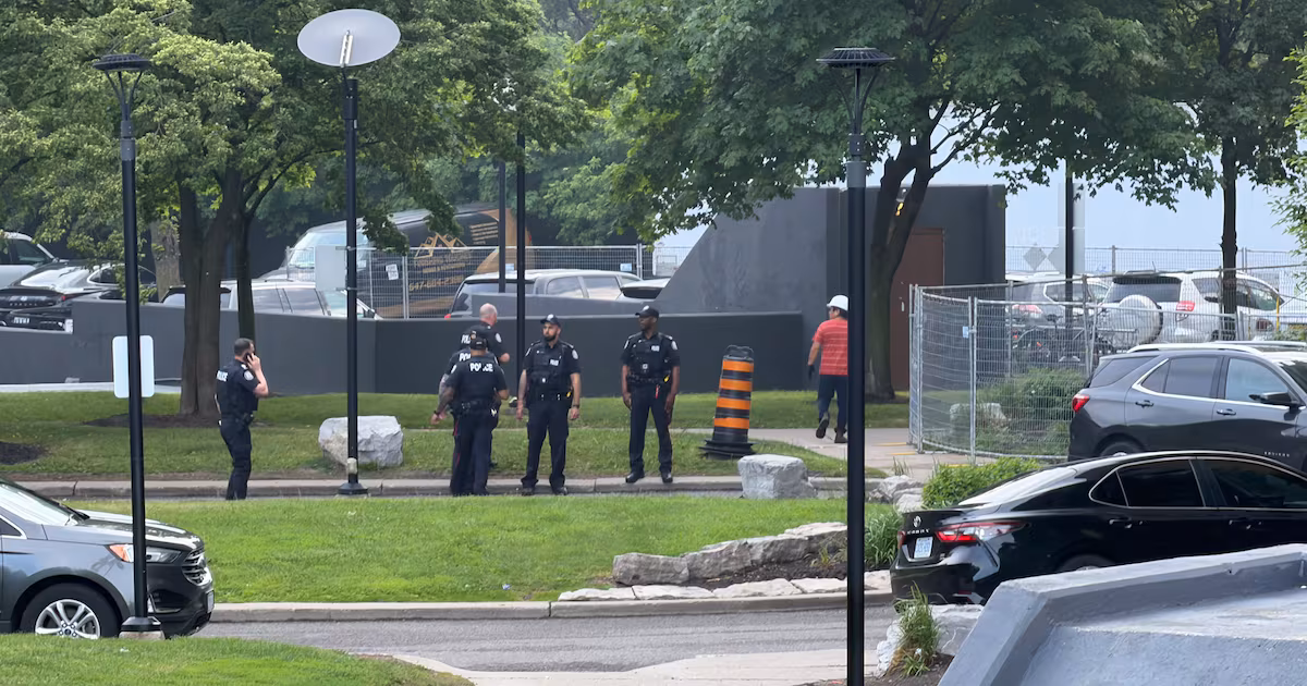 Toronto officer shot during exchange of gunfire: police