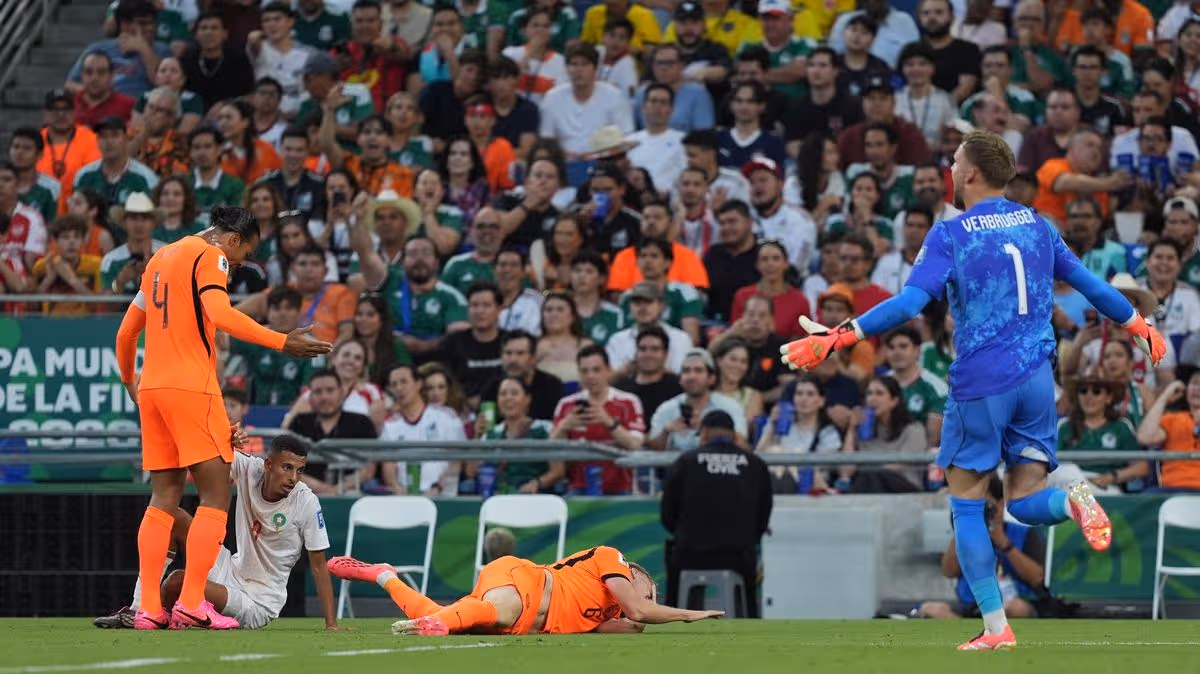 Tottenham signing suffers second gruesome World Cup injury after clash with Man Utd star