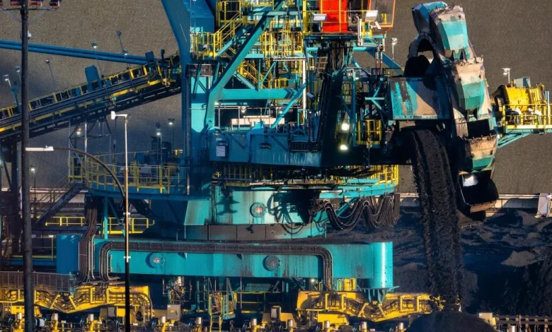 Trump announces new coal export terminal in Oakland