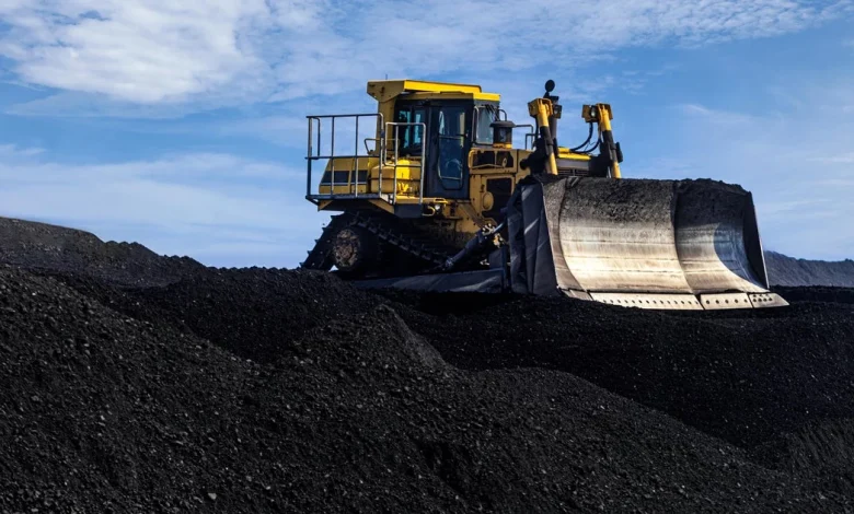 Trump to announce $700 million investment in new coal plants and export terminal