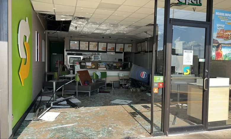 Two south Tulsa restaurants damaged in vehicle crash