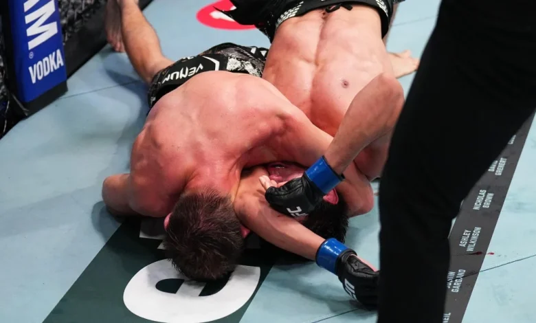 UFC Vegas 118 video: Bryce Mitchell scores dramatic submission in final seconds