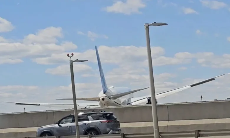 United Co-Pilot Warned Captain Of Low Approach Before Boeing 767 Hit Pole