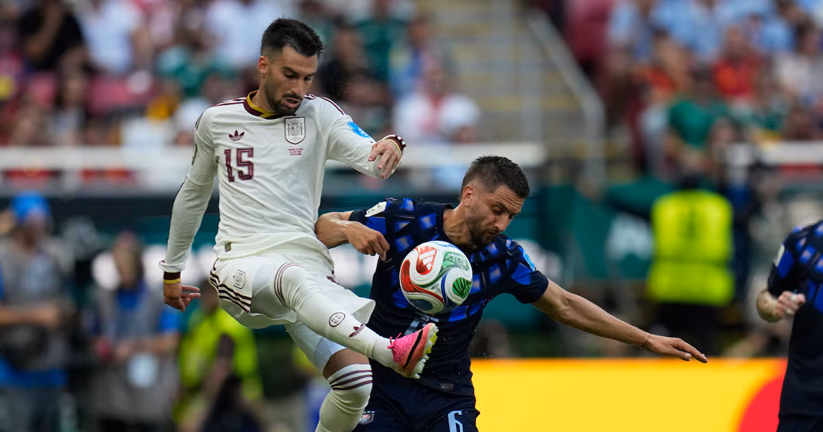 Uruguay federation reportedly cancels charter flight after World Cup exit