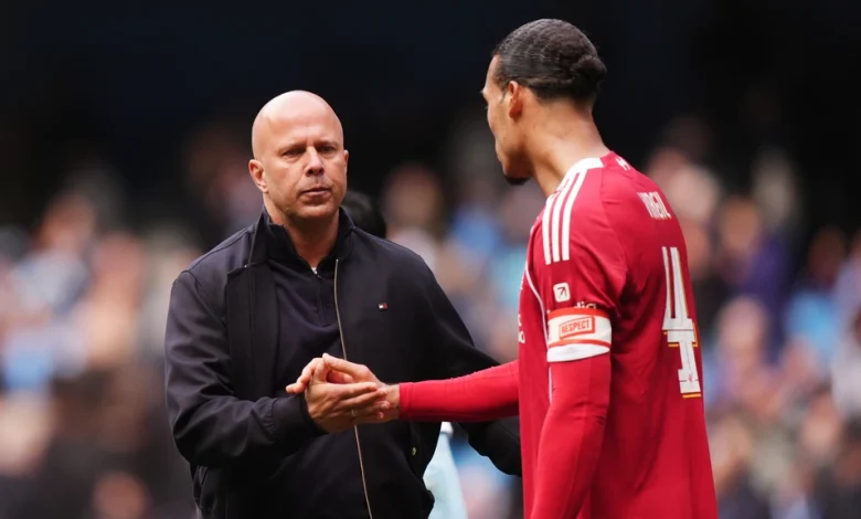 Van Dijk verrast door ontslag Slot: 'Niet dat ze mij vragen hoe of wat'