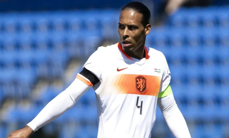Van Dijk ziet Oranje moeite hebben met weeromstandigheden: 'Flink aanpoten in Kansas'