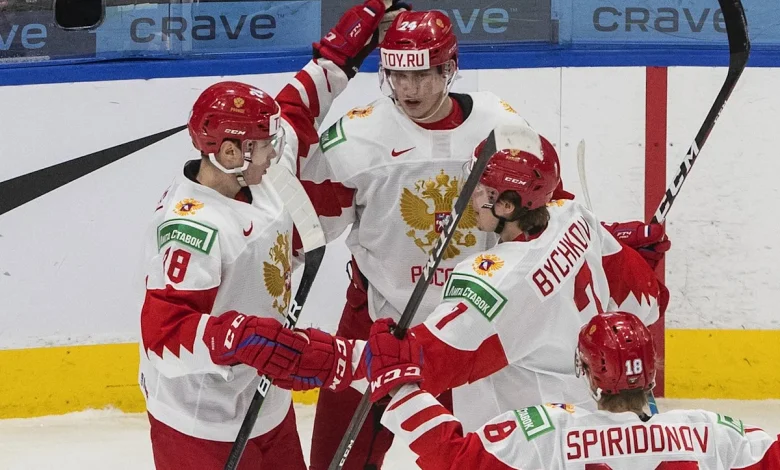 Vancouver Canucks sign forward Ilya Safonov to one-year, two-way contract