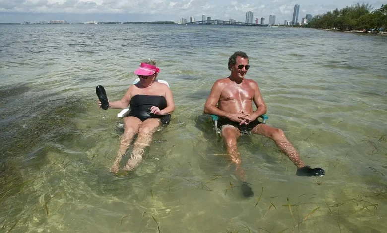 Wet blanket or furnace? Is Florida humidity more dangerous than dry heat?