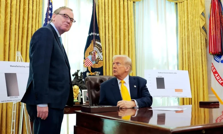 White House falsely claims Americans are spending more because they're 'optimistic'