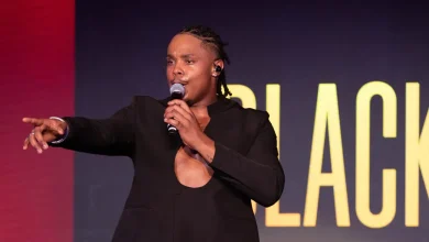 Who is Avery Wilson, the Knicks' 'good luck' national anthem singer?