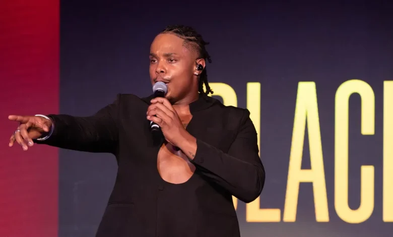 Who is Avery Wilson, the Knicks' 'good luck' national anthem singer?