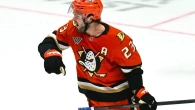 Why trading for Mason McTavish could be a huge mistake for the Flyers