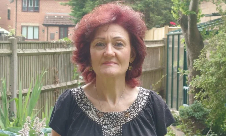 Woman held in airport cell and flown back to UK over EU passport rule