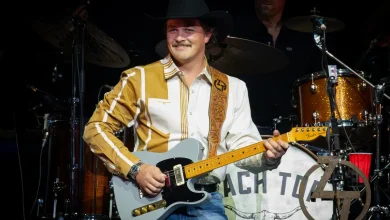 Zach Top bringing 'Cold Beer & Country Music' tour to Milwaukee
