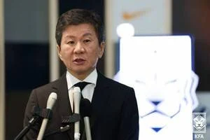 정몽규 보고있나… 홍명보와 함께 무너진 축구협회장, 대국민 사과해야